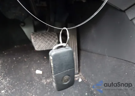 2017 Volkswagen Jetta 1.8T Sel from USA, damaged, VIN 3VWL17AJ5HM219858